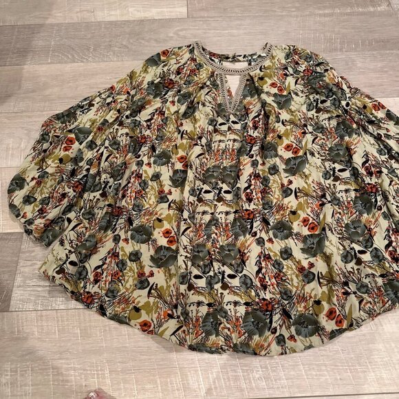 UMGEE WOMENS SMALL BLOUSE TAN MULTICOLOR 3/4 SLEEVE - Picture 2 of 9